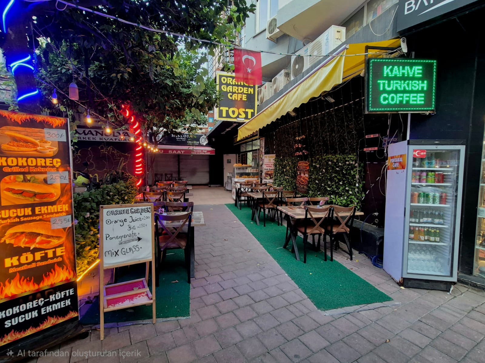 Antalya Kaleiçi Orange Garden Cafe - En iyi tost, köfte ve kokoreç mekanı